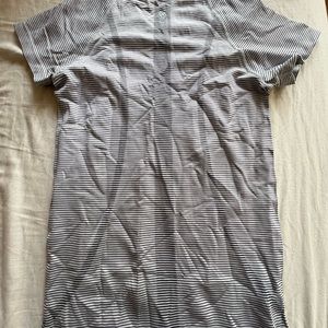 Lululemon Swiftly Tech Shirt